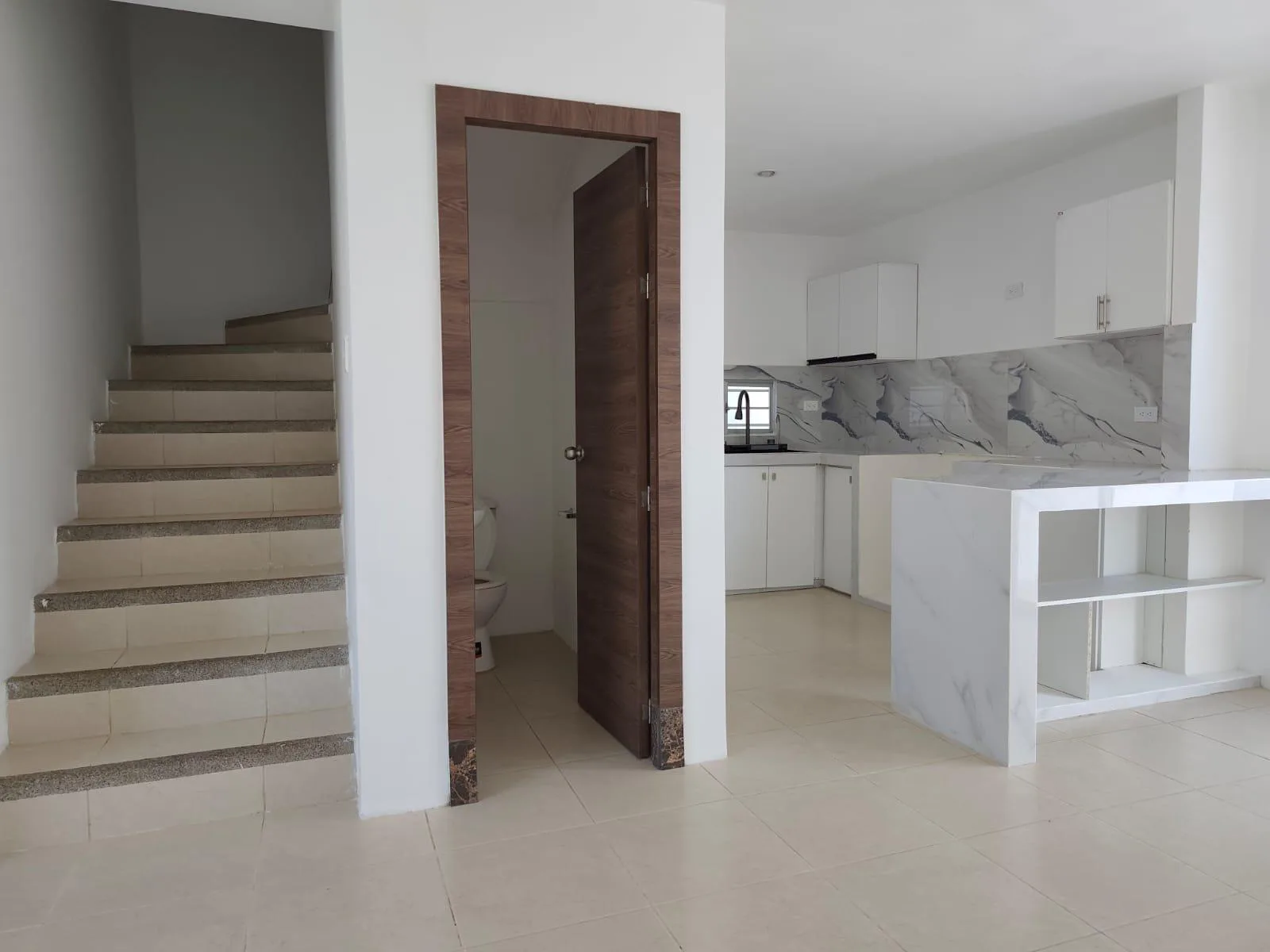 Casa en Alquiler Urbanización Villa Geranio 2, Vía a la Costa, Chongon GraC