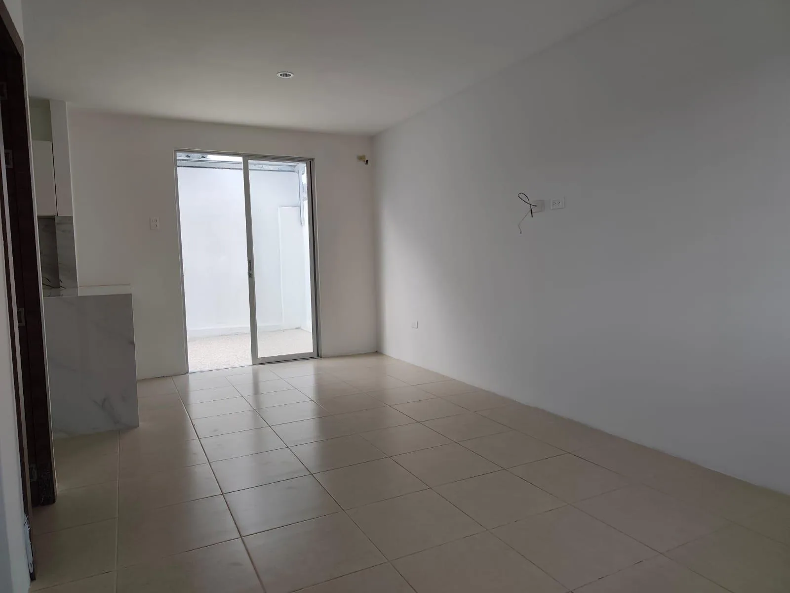 Casa en Alquiler Urbanización Villa Geranio 2, Vía a la Costa, Chongon GraC