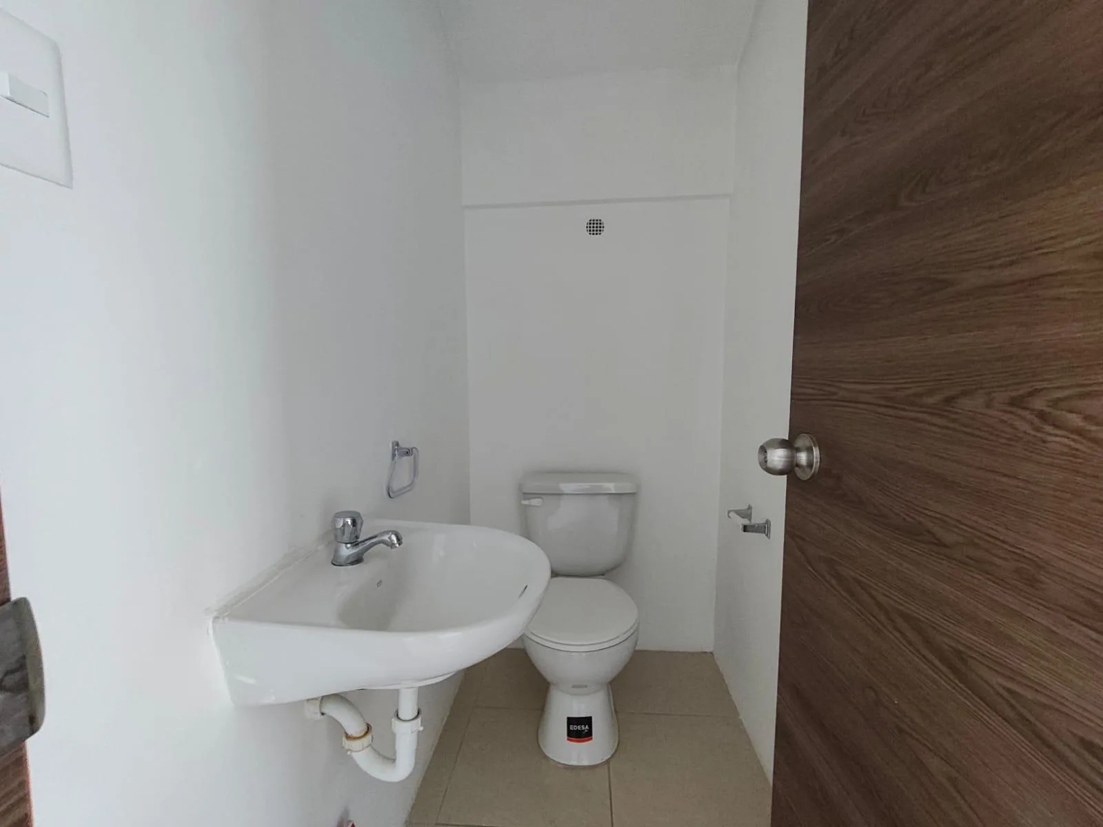Casa en Alquiler Urbanización Villa Geranio 2, Vía a la Costa, Chongon GraC