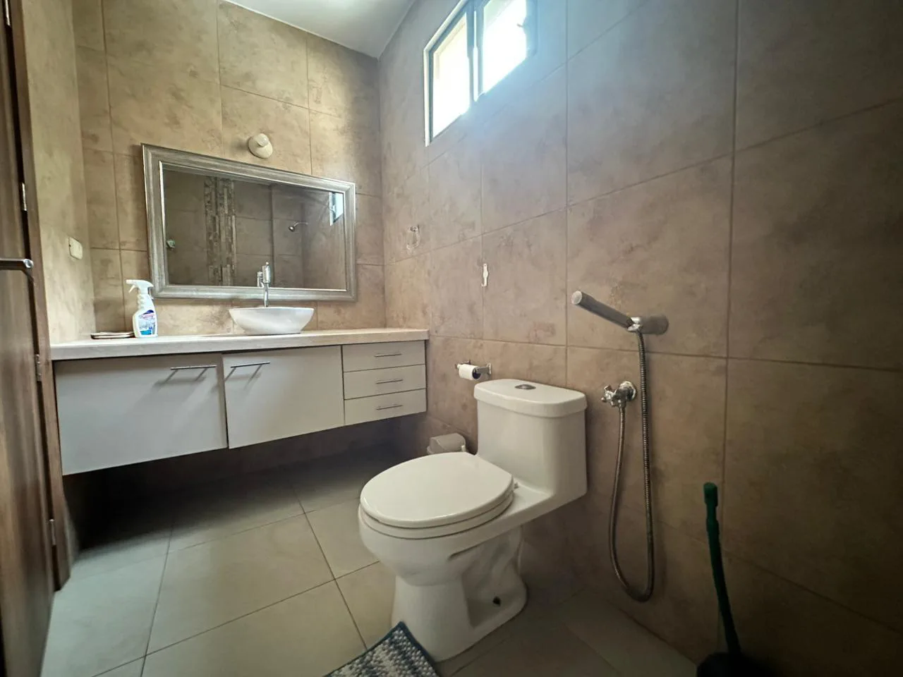 Venta de casa en Bosques de la Costa, Etapa Cimas, Via a la Costa, C&P