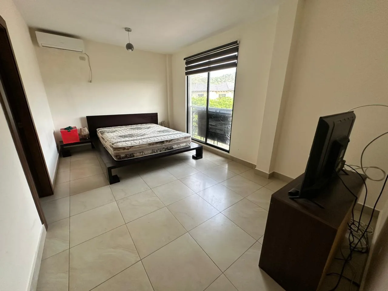 Venta de casa en Bosques de la Costa, Etapa Cimas, Via a la Costa, C&P