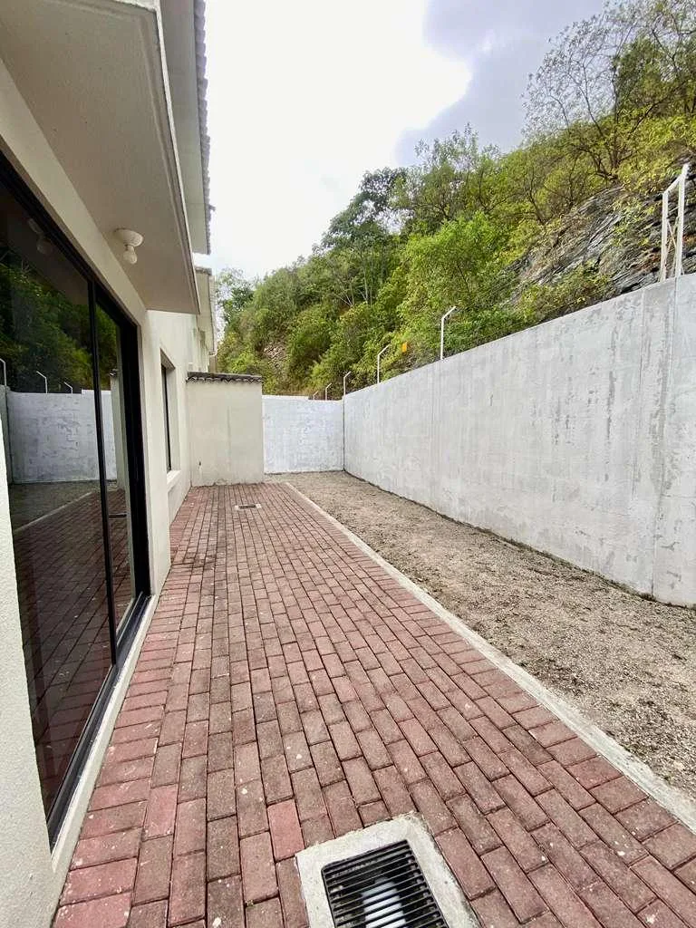 Venta de casa en Bosques de la Costa, Etapa Cimas, Via a la Costa, C&P