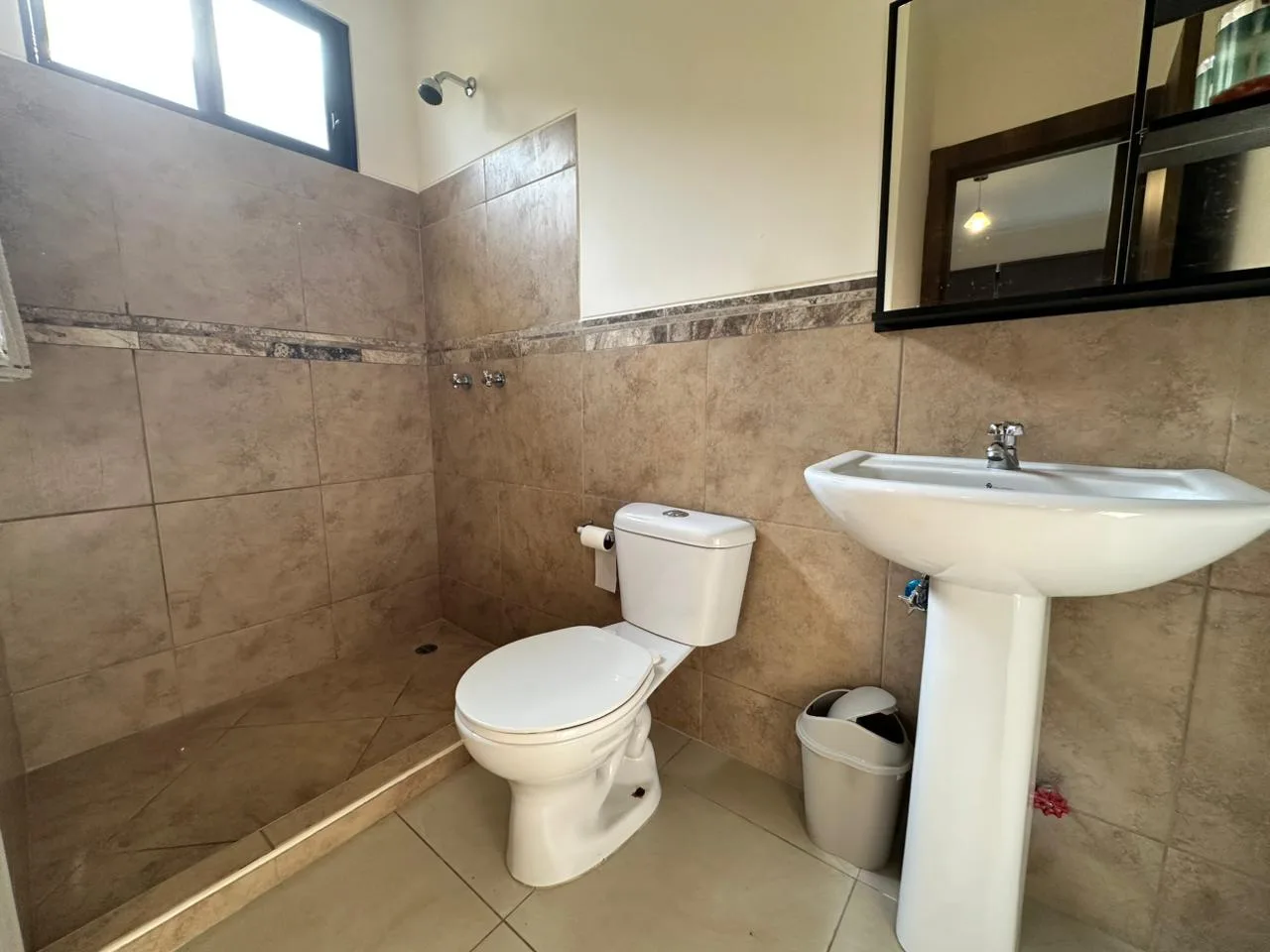 Venta de casa en Bosques de la Costa, Etapa Cimas, Via a la Costa, C&P