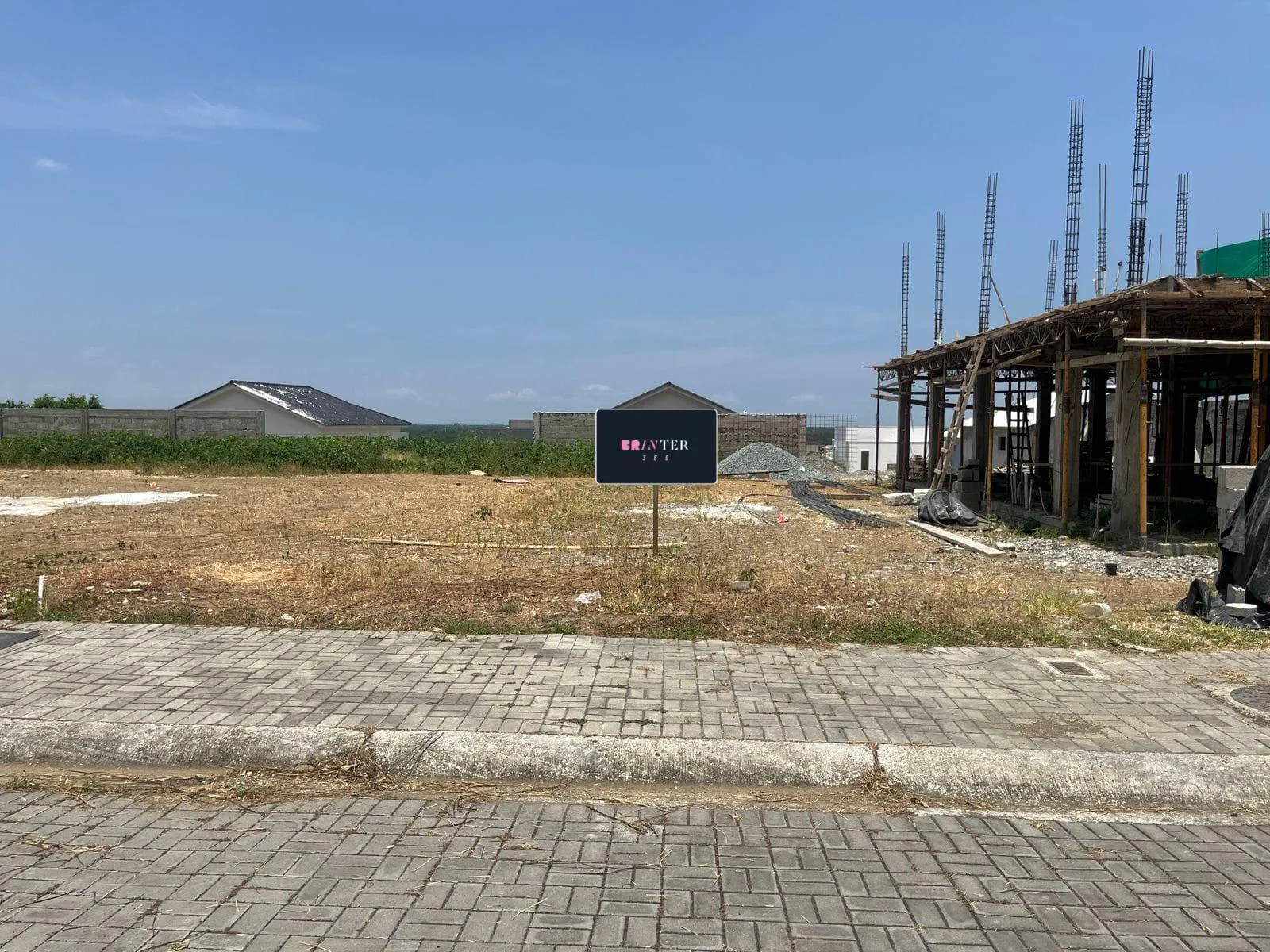 Terreno en Venta – Urb. Porto Alegre, via a la Costa ChrS