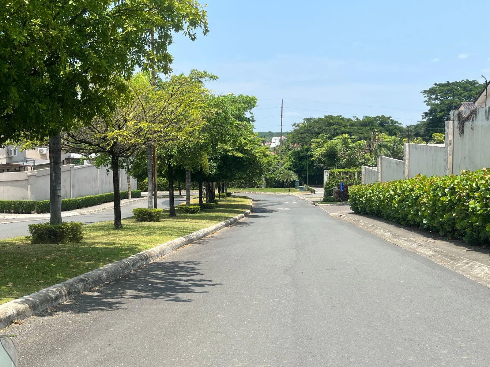 Terreno en Venta – Urb. Porto Alegre, via a la Costa ChrS