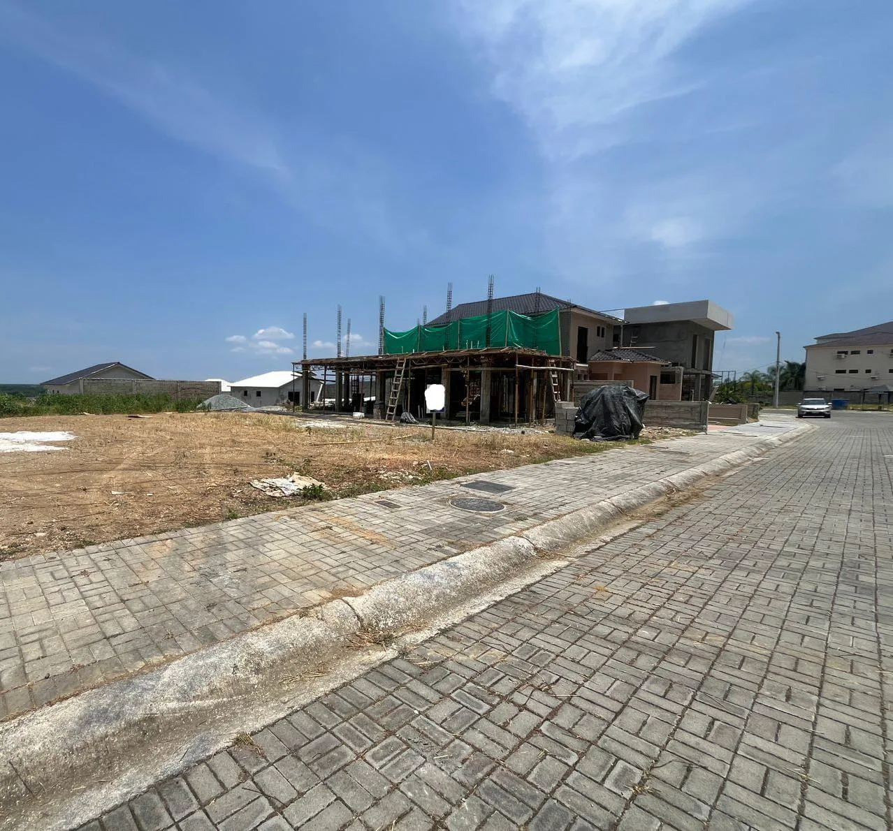 Terreno en Venta – Urb. Porto Alegre, via a la Costa ChrS