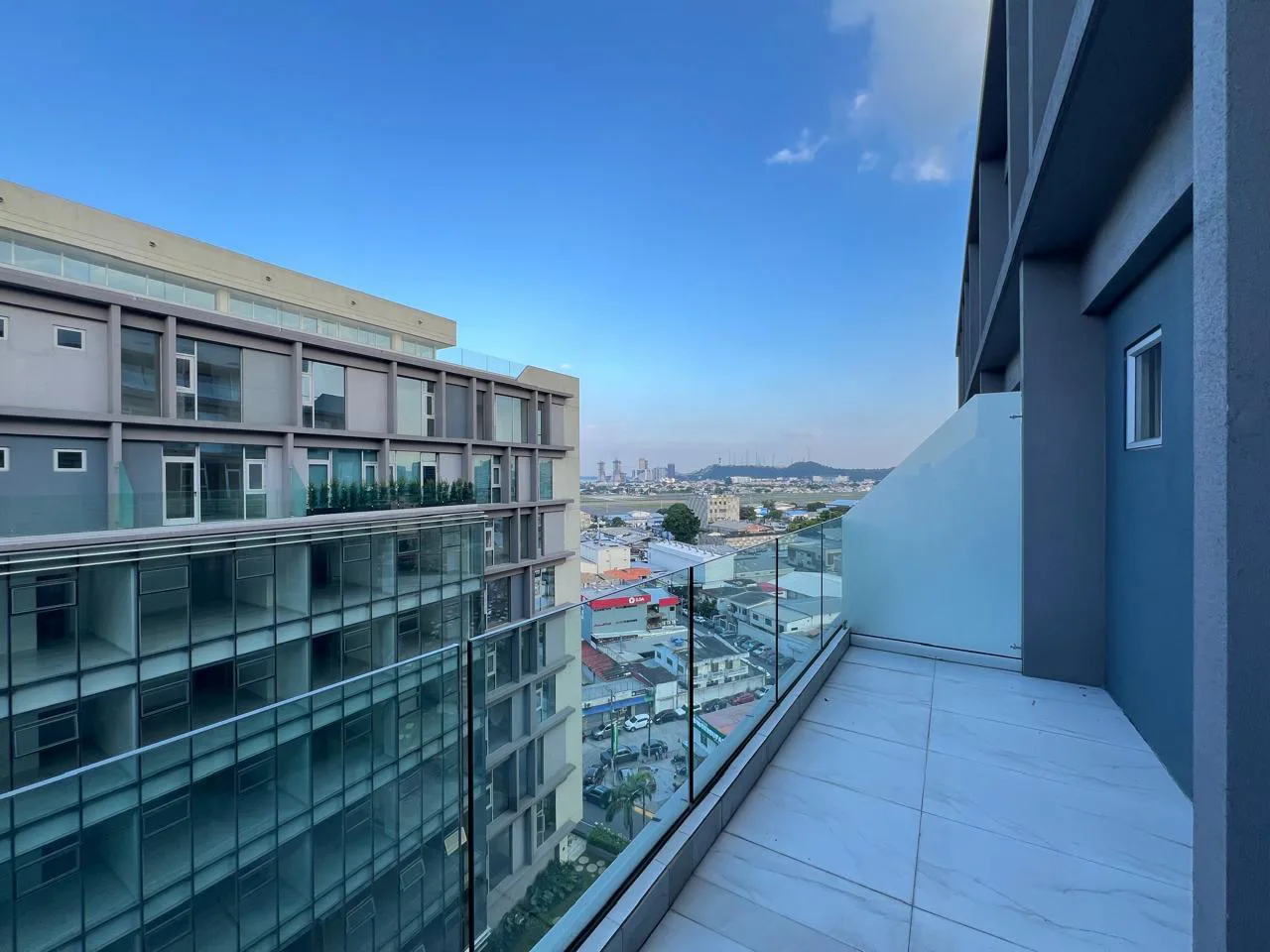 Consultorio en Alquiler, Edificio Agora, RobA