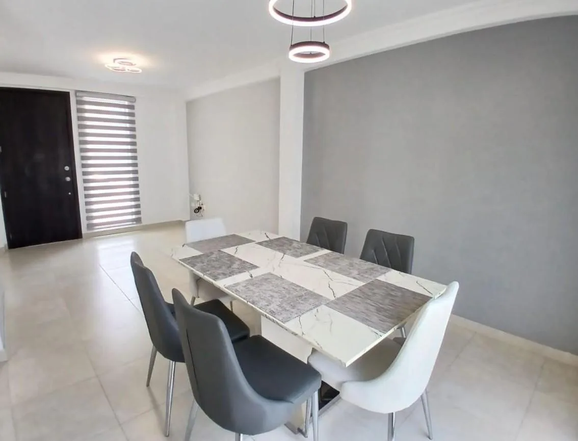 Casa Amoblada en Venta Urbanización La Joya etapa Aguamarina TatO