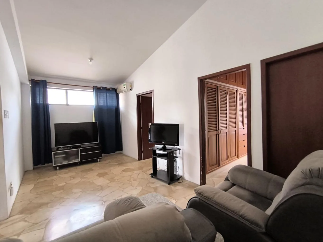 Casa en alquiler, Urbanización Laguna Club, RobA