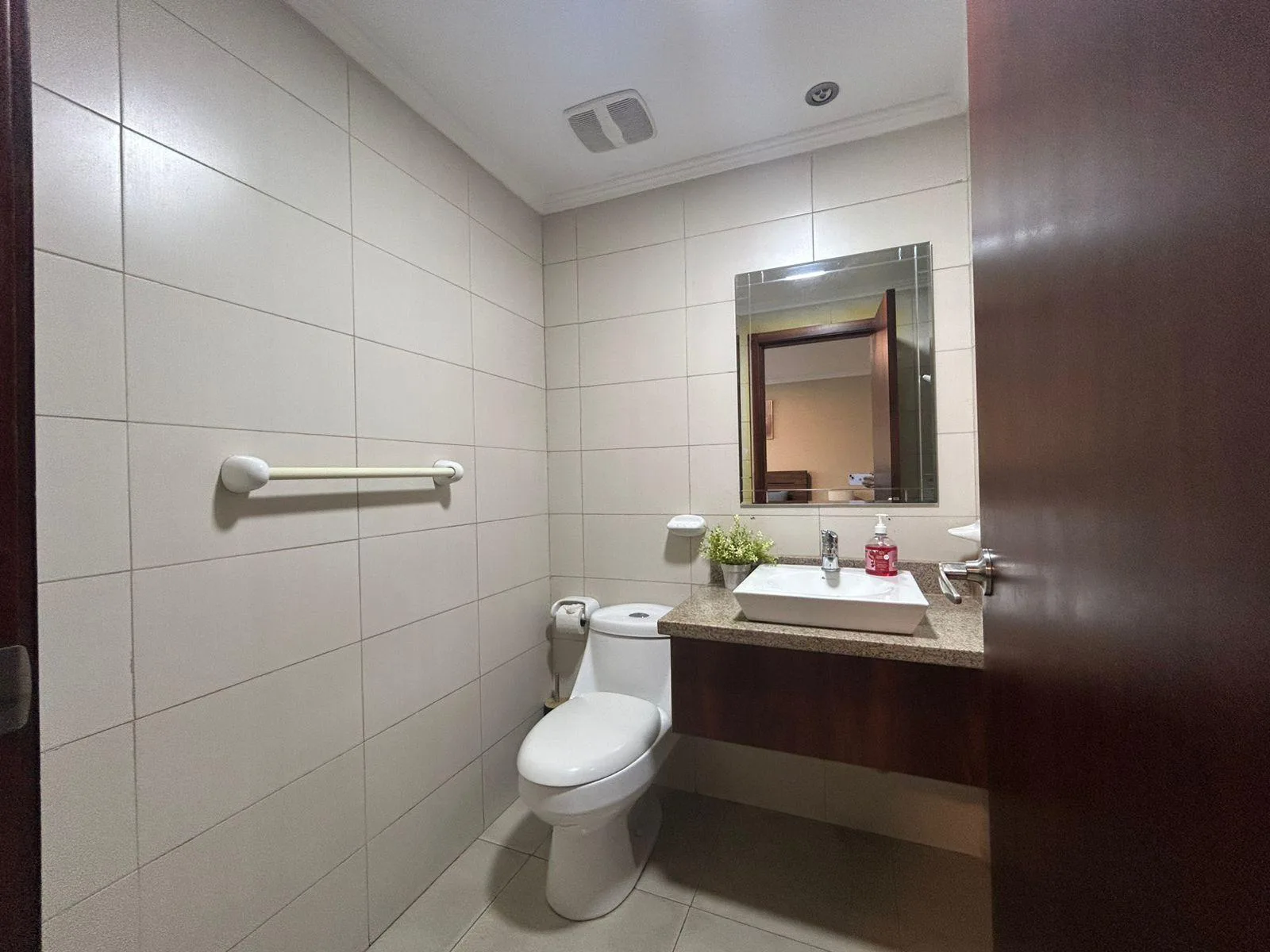 Suite en Alquiler en Riverfront II en Puerto Santa Ana, Guayaquil AnsSa