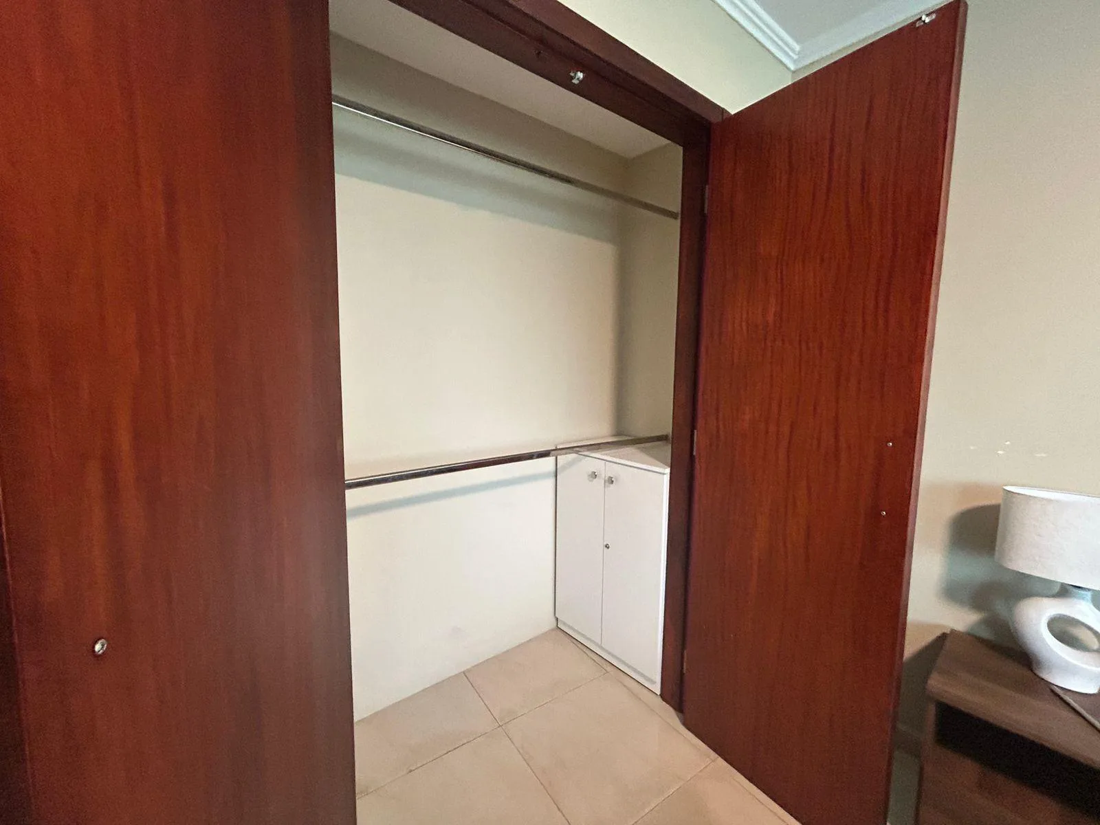Suite en Alquiler en Riverfront II en Puerto Santa Ana, Guayaquil AnsSa
