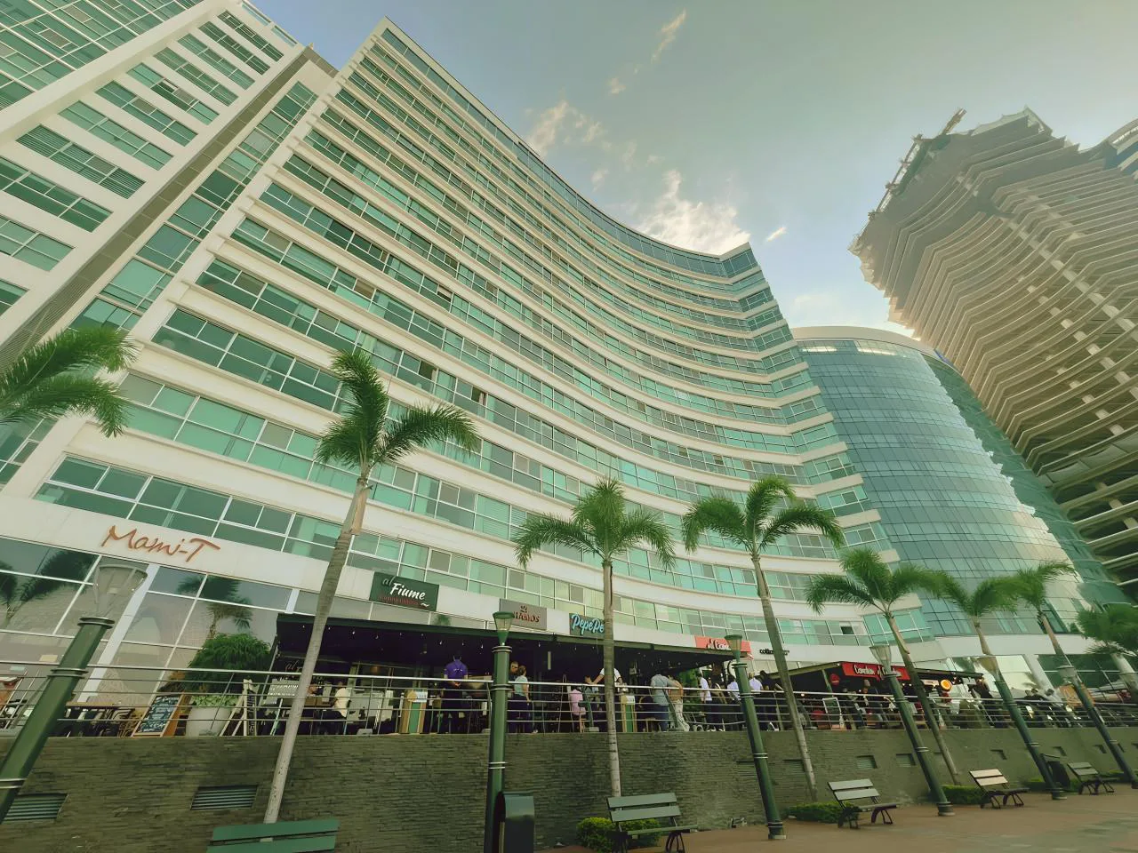 Suite en Alquiler en Riverfront II en Puerto Santa Ana, Guayaquil AnsSa