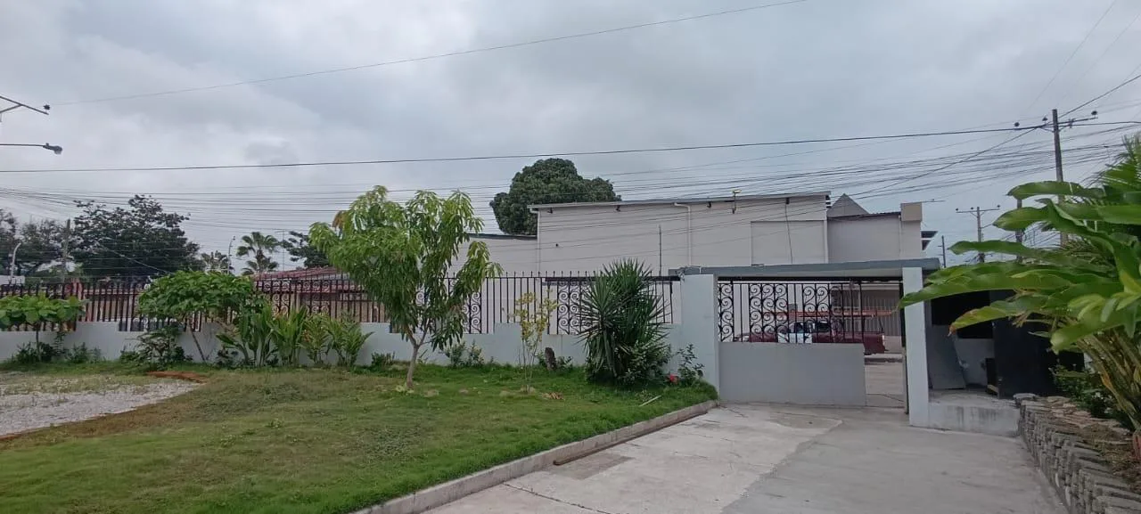Local Comercial en Alquiler Ciudadela Bolivariana IngP