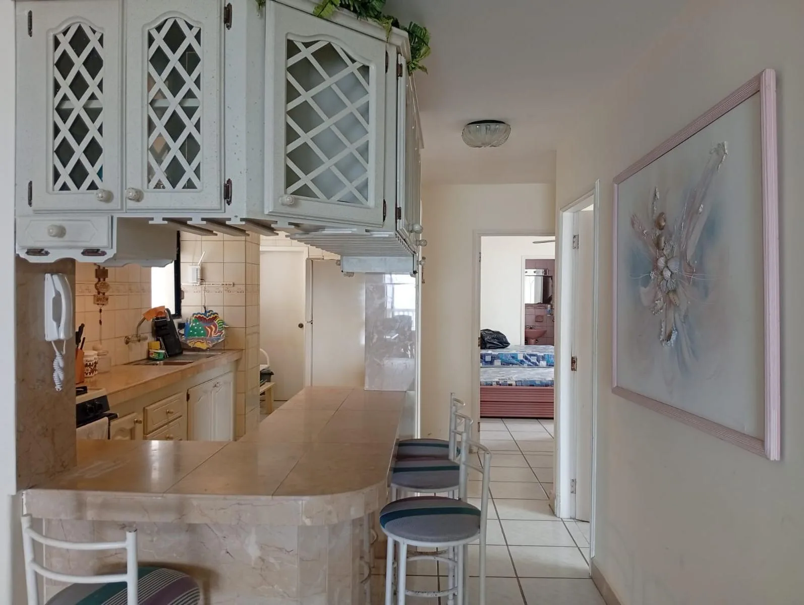 Departamento en venta, malecón Salinas, edificio frente a la playa, piso 7 RauH