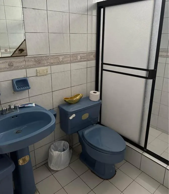 Departamento en venta, malecón Salinas, edificio frente a la playa, piso 7 RauH