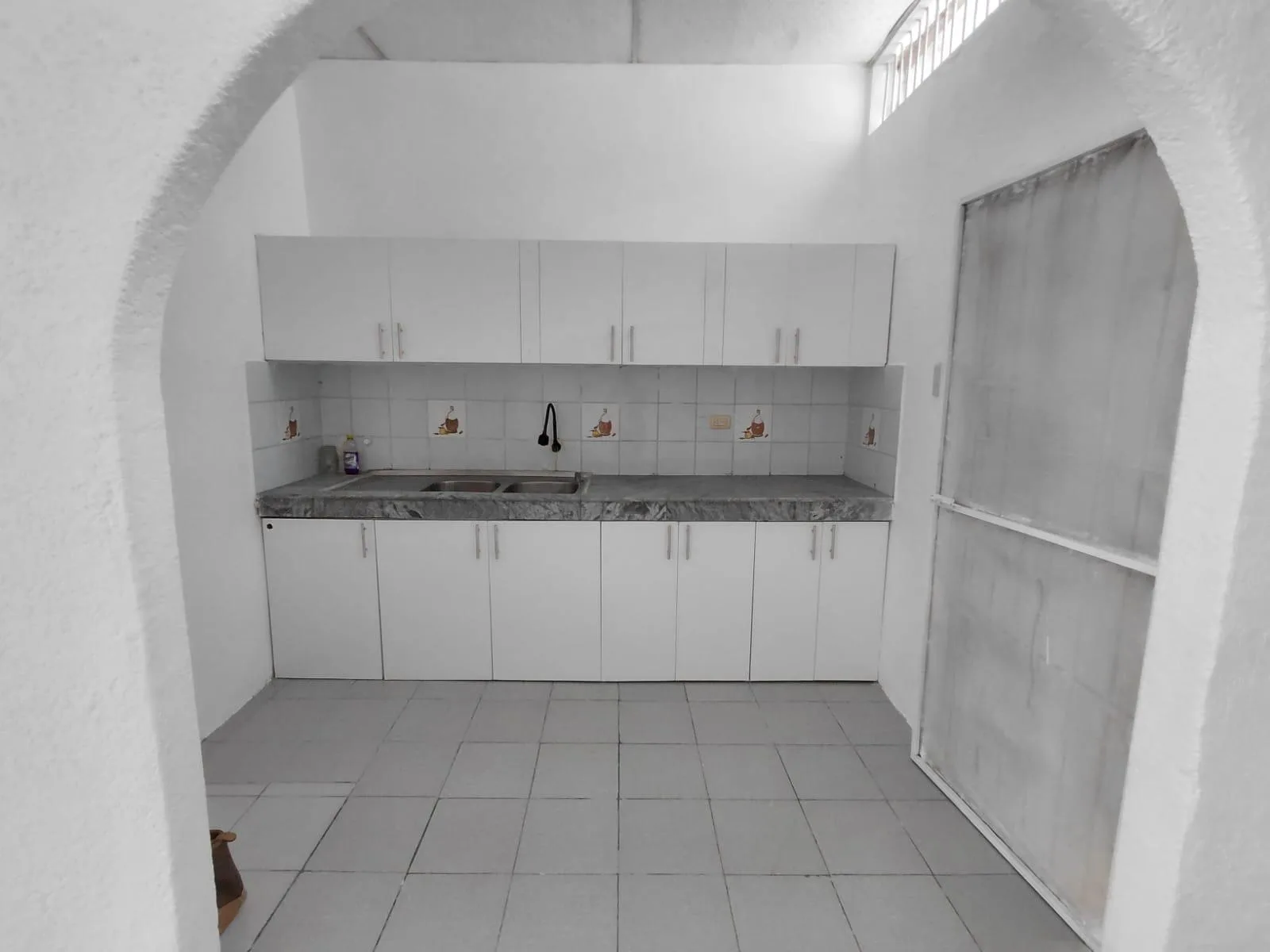Casa en Venta – Martha de Roldós XimO