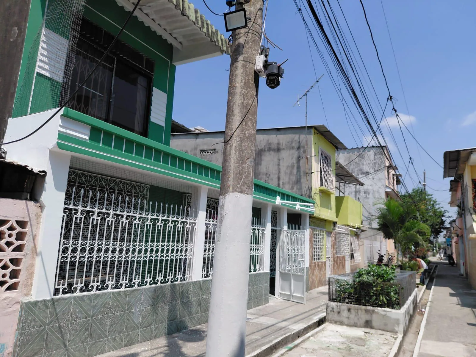 Casa en Venta – Martha de Roldós XimO