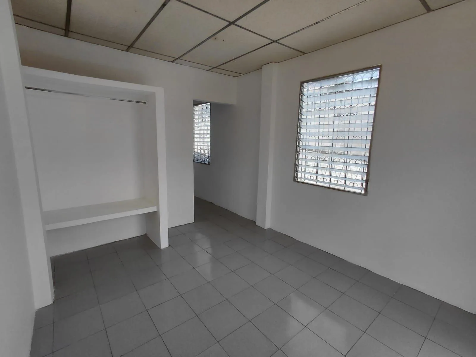 Casa en Venta – Martha de Roldós XimO