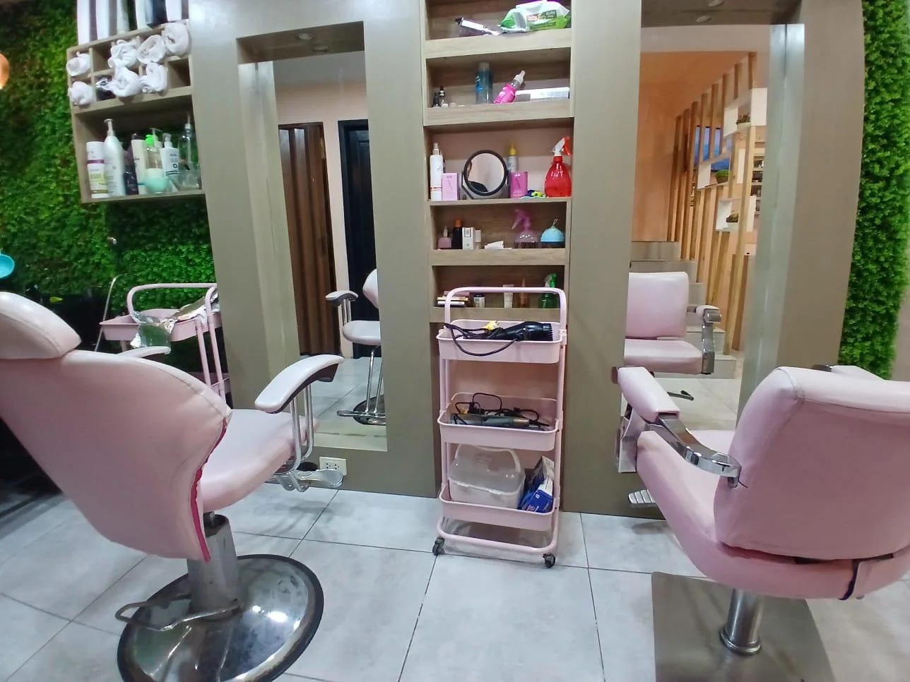 Local Comercial Amoblado y Equipado con 3 Negocios Produciendo en Venta TatO