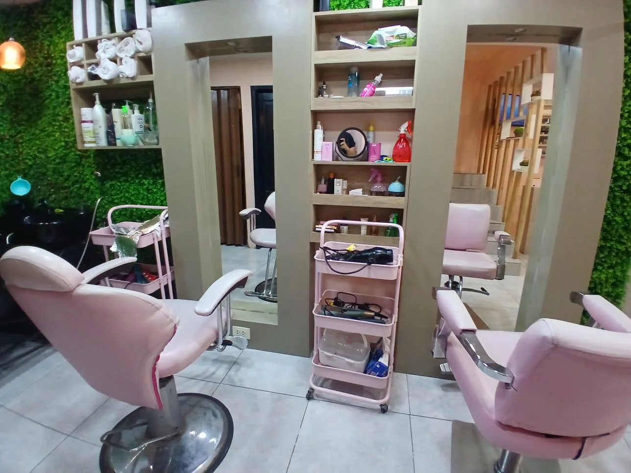 Local Comercial Amoblado y Equipado con 3 Negocios Produciendo en Venta TatO
