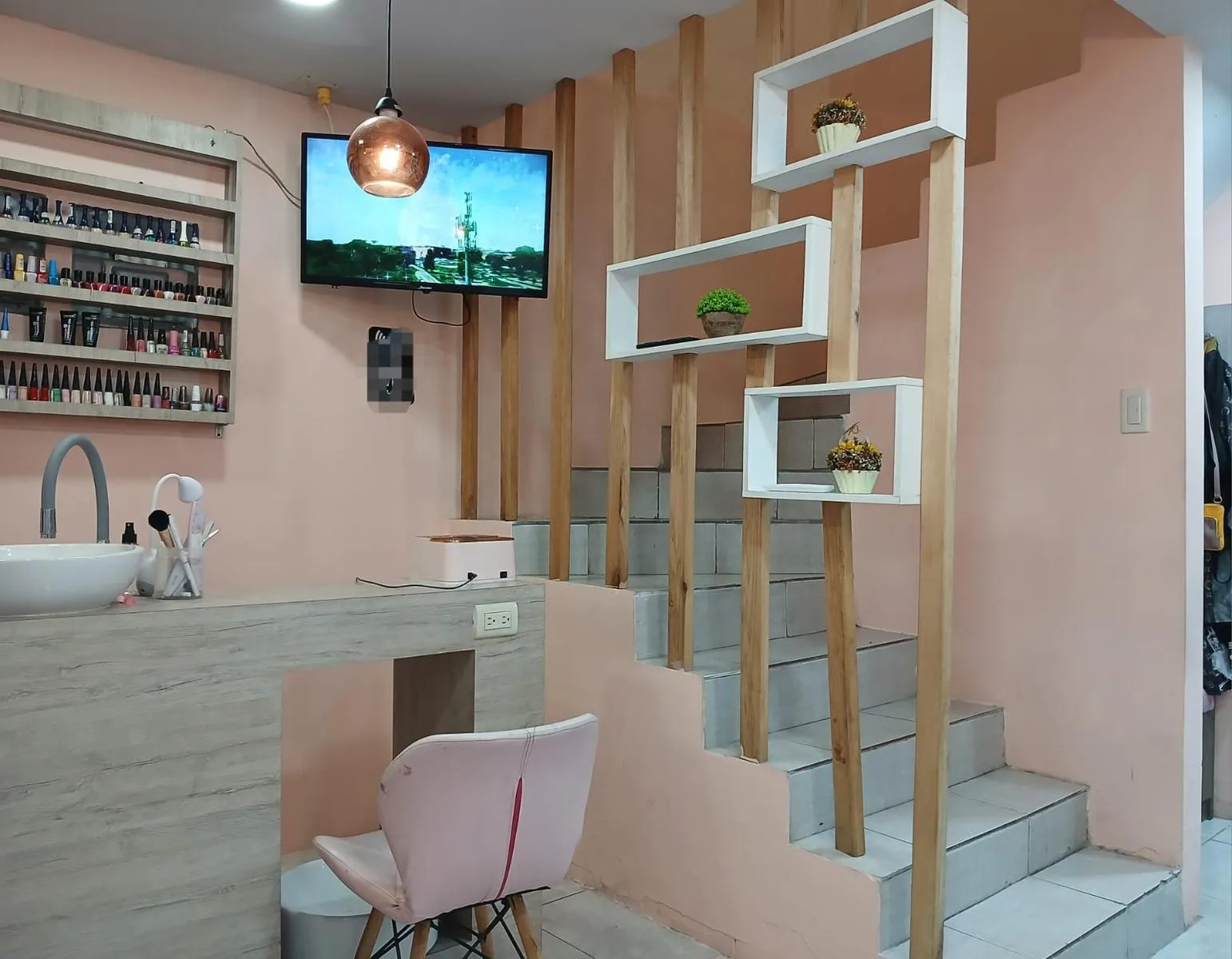 Local Comercial Amoblado y Equipado con 3 Negocios Produciendo en Venta TatO