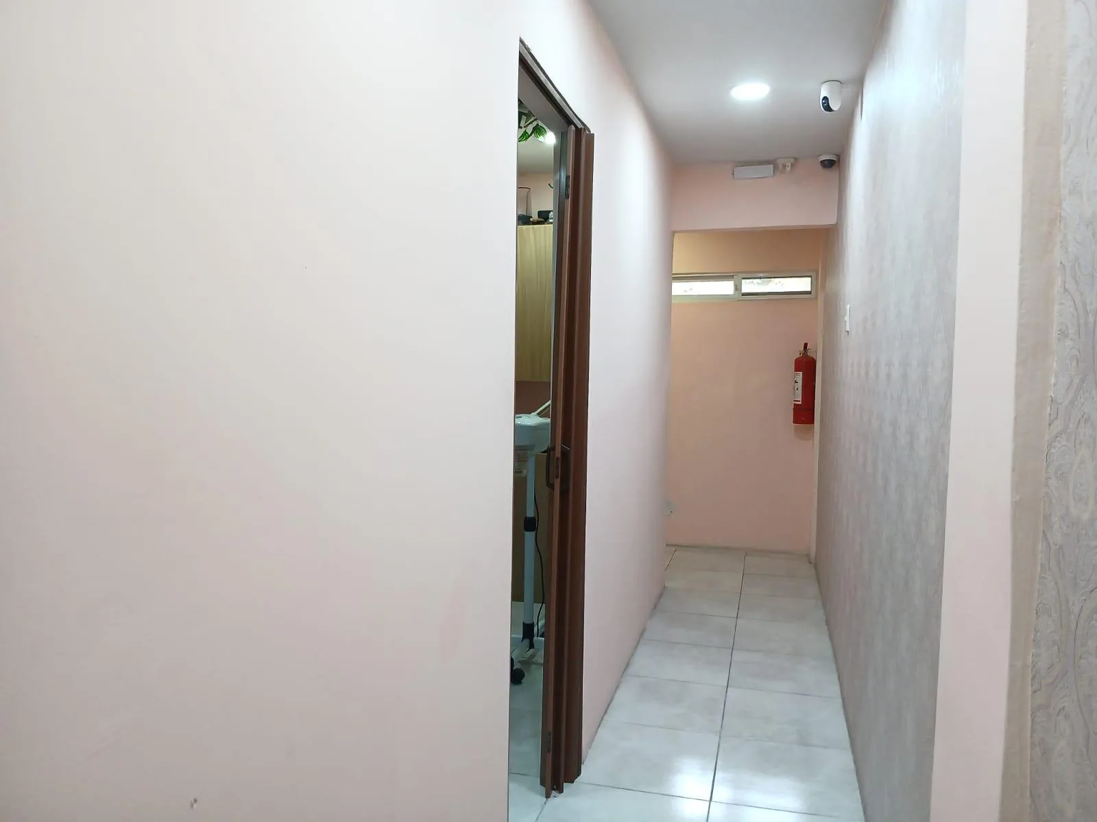 Local Comercial Amoblado y Equipado con 3 Negocios Produciendo en Venta TatO
