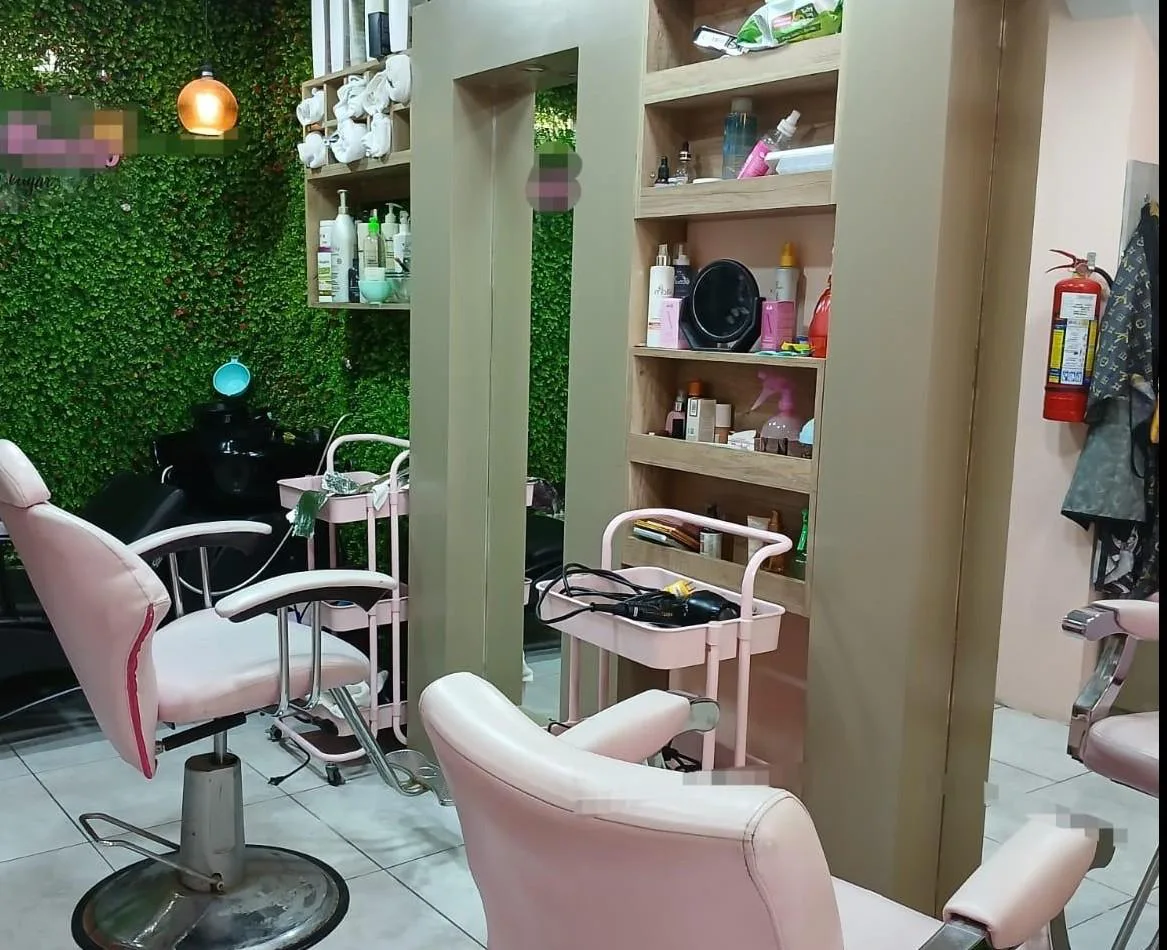 Local Comercial Amoblado y Equipado con 3 Negocios Produciendo en Venta TatO
