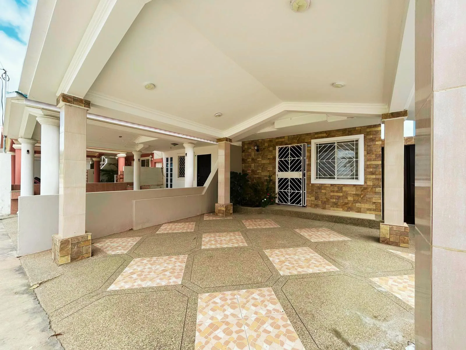 Casa Amoblada en Alquiler Urb. Villa Marina, Santa Elena AndSa