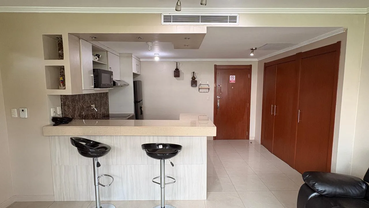 Suite en Venta, Riverfront I, Puerto Santa Ana, MaxB