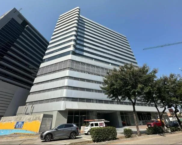 Oficina en alquiler, Torre Millenium, Kennedy, Av. Fco de Orellana CyP