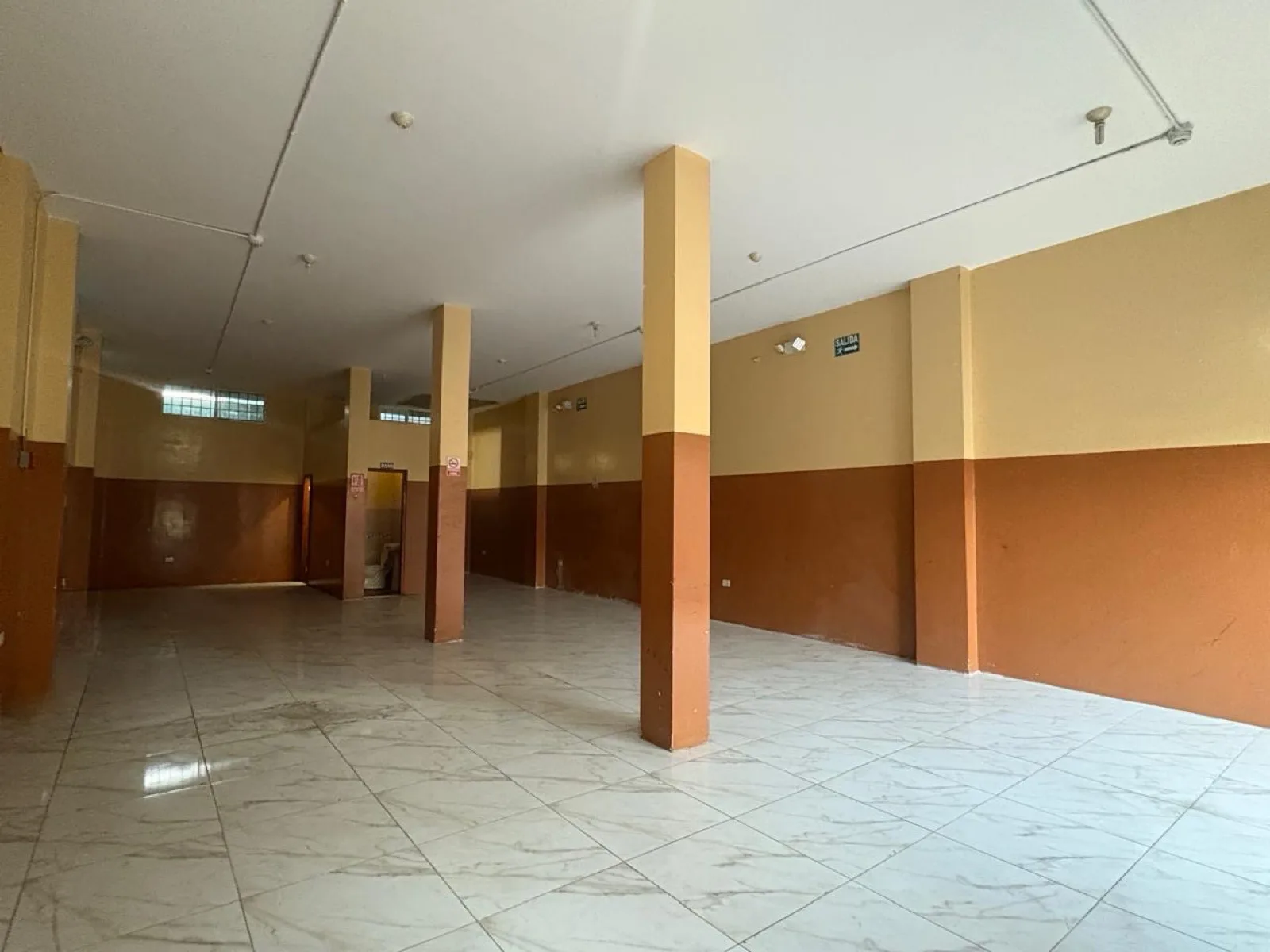Local comercial en Alquiler, Ciudadela Guayacanes, IngG