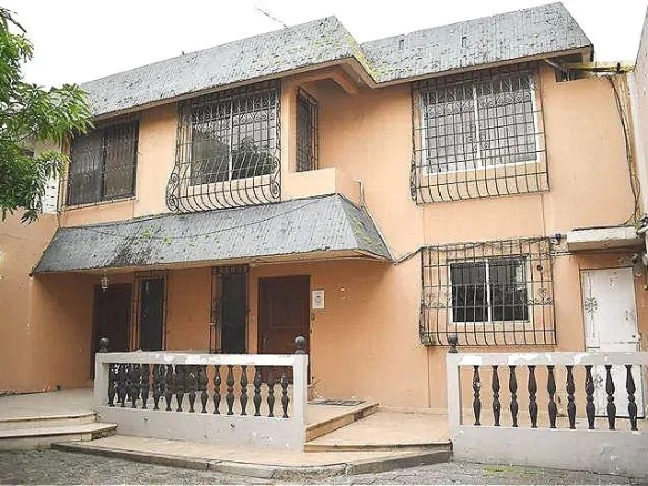 casa en venta en Urdesa Norte VanC