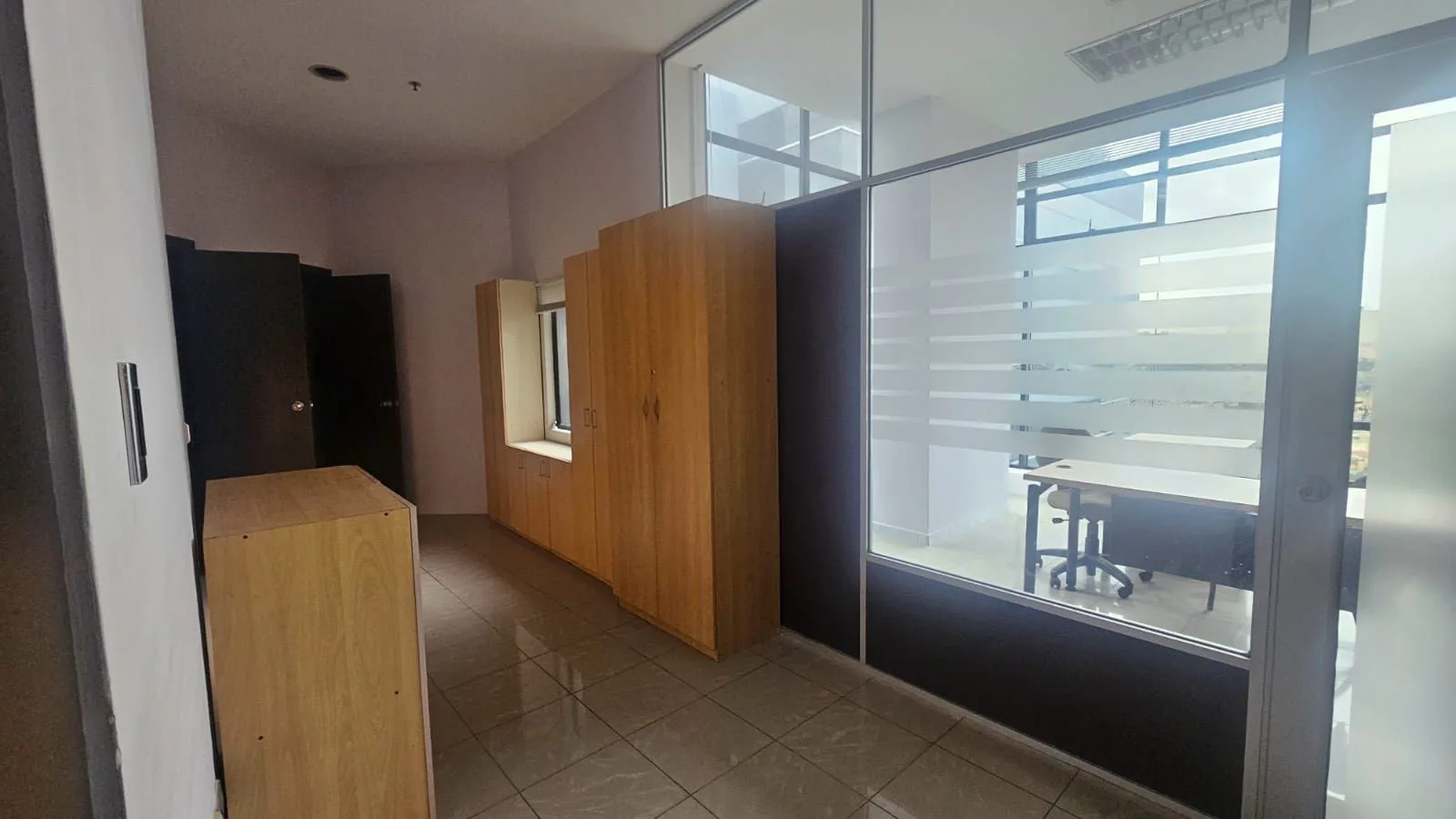 Alquiler de oficinas en el edificio World Trade Center, IngS.