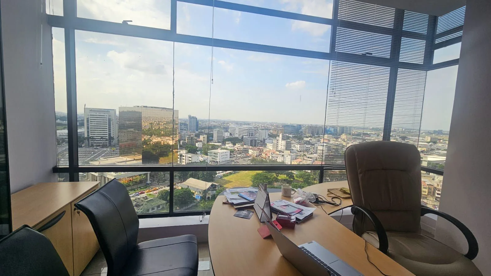 Alquiler de oficinas en el edificio World Trade Center, IngS.