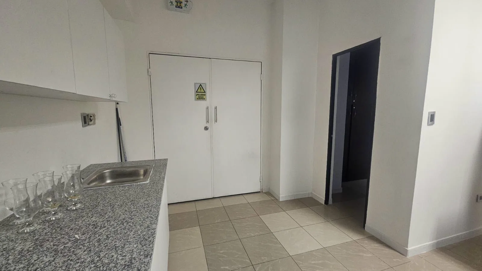 Alquiler de oficinas en el edificio World Trade Center, IngS.