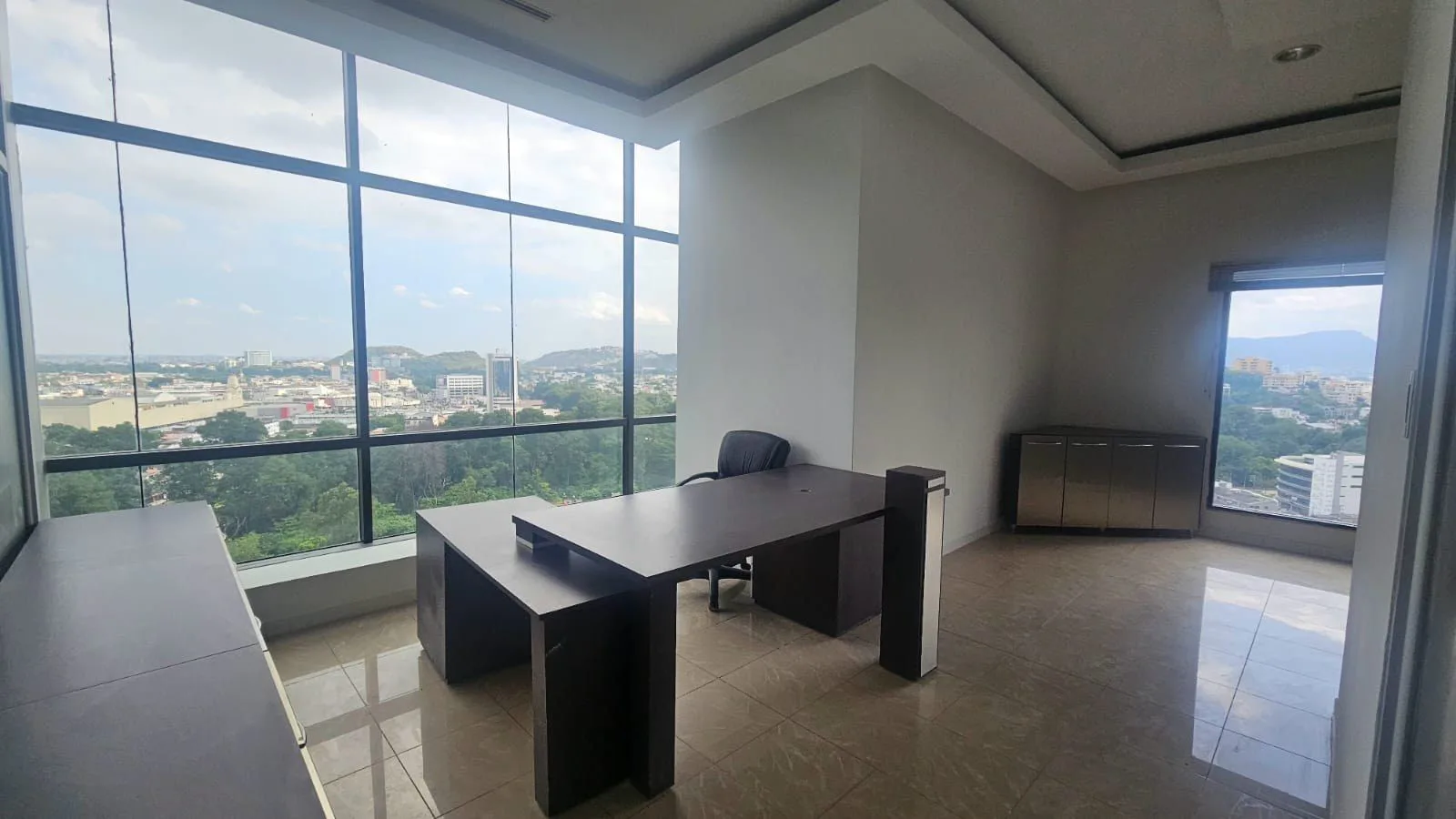 Alquiler de oficinas en el edificio World Trade Center, IngS.