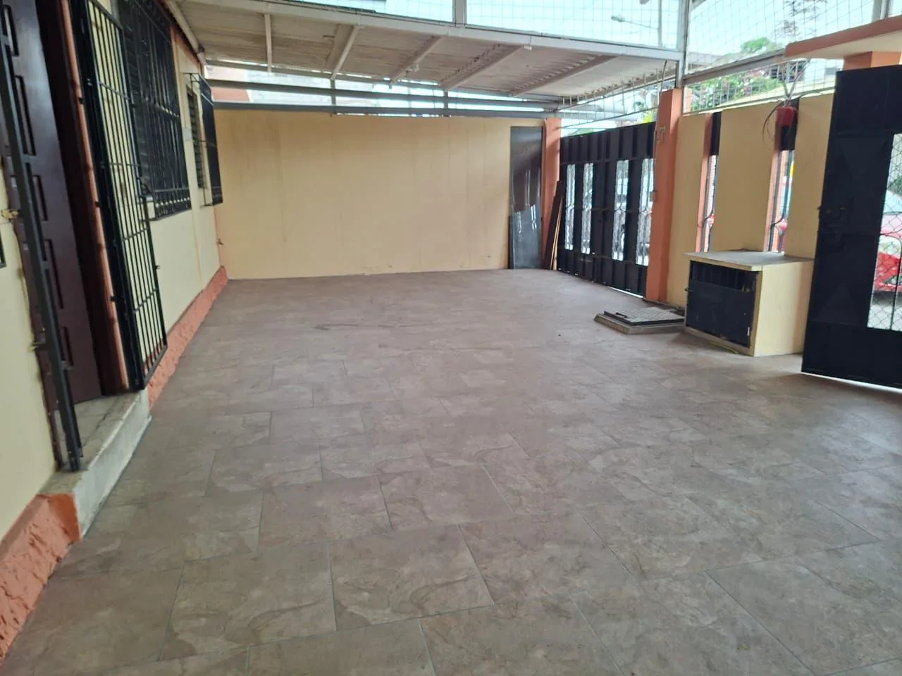 Casa de venta en Cdla Esteros, Sur Guayaquil, CyP