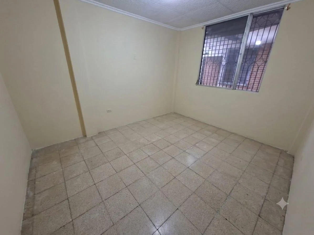 Casa de venta en Cdla Esteros, Sur Guayaquil, CyP