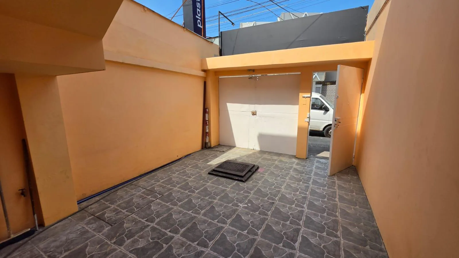 Se alquila Casa Comercial en Urdenor 1, Norte de Guayaquil, AnaA