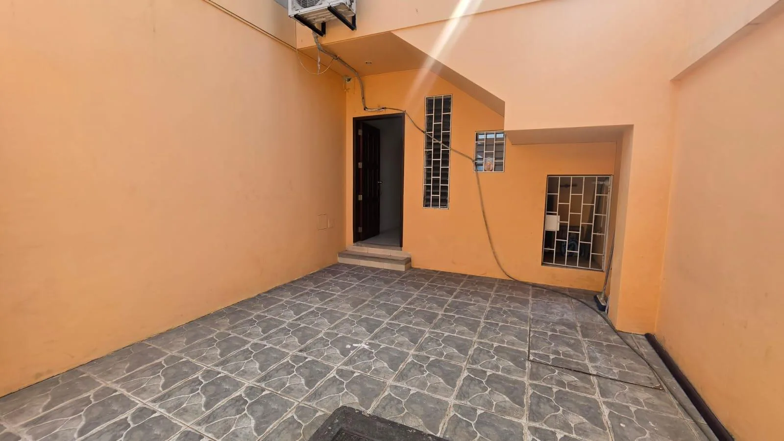 Se alquila Casa Comercial en Urdenor 1, Norte de Guayaquil, AnaA
