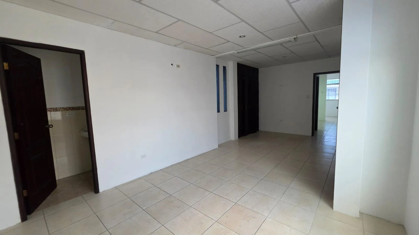 Se alquila Casa Comercial en Urdenor 1, Norte de Guayaquil, AnaA
