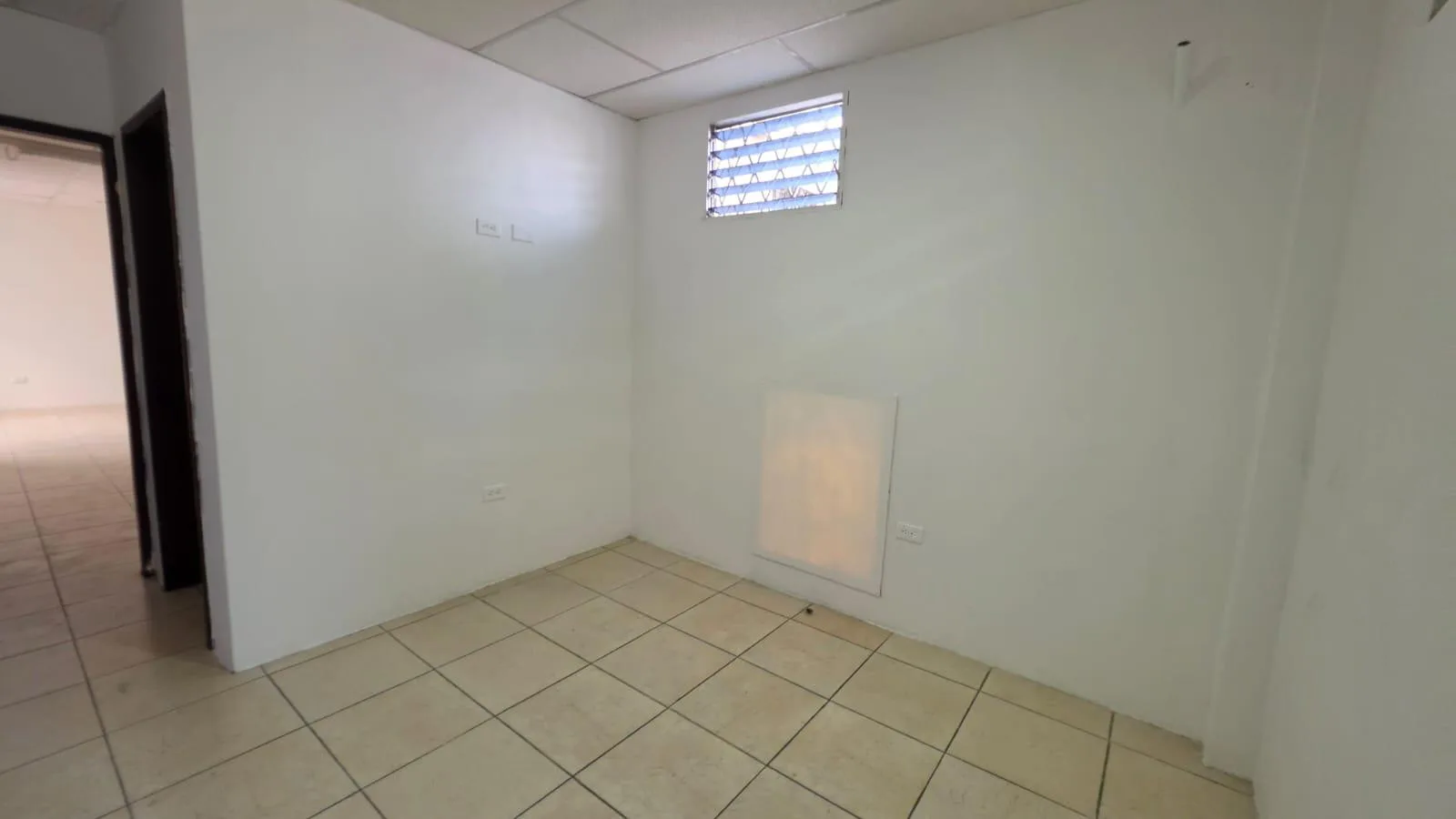 Se alquila Casa Comercial en Urdenor 1, Norte de Guayaquil, AnaA