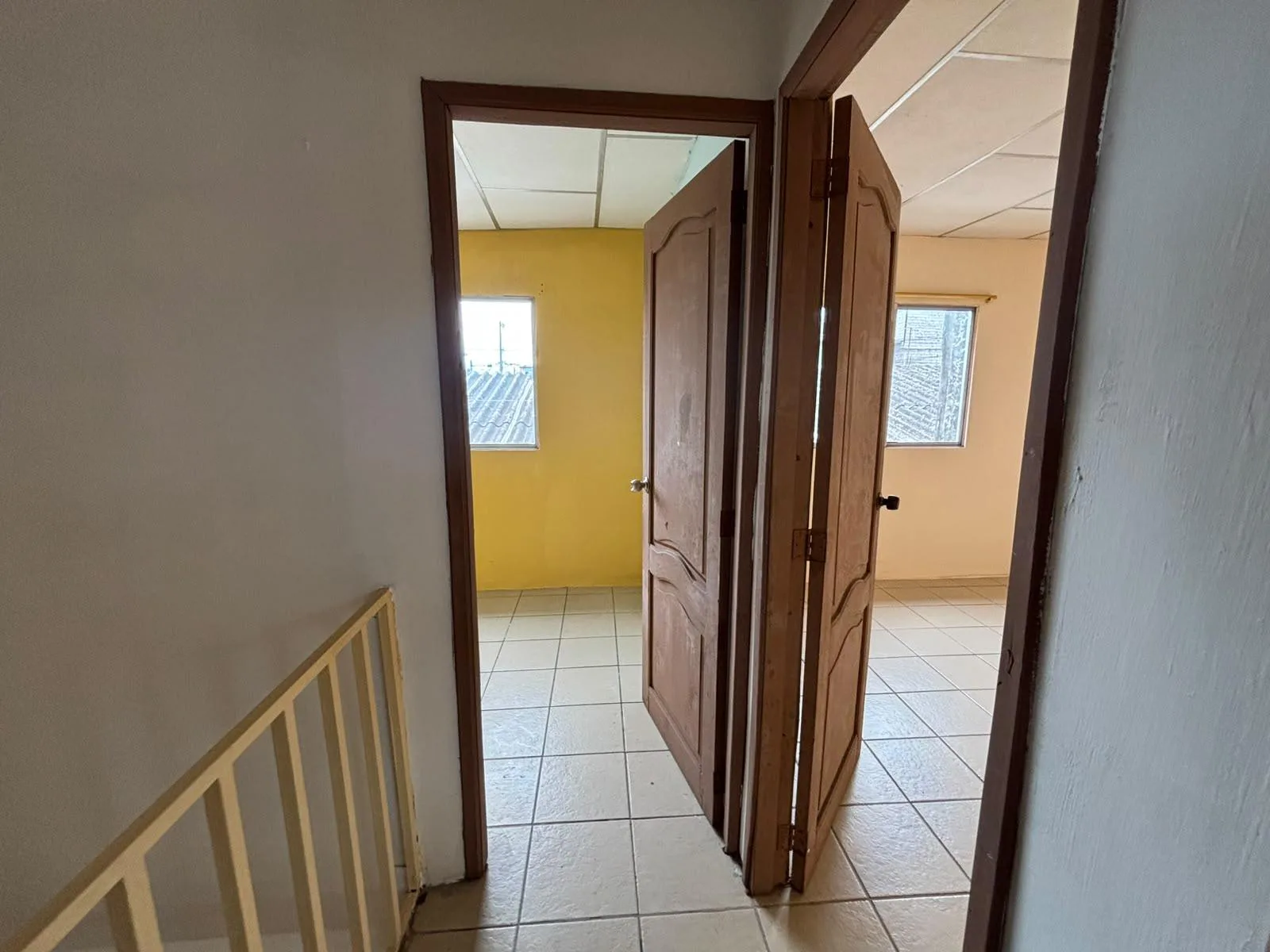 CASA EN VENTA 2 PISOS, VILLA ESPAÑA 1, ETAPA BARCELONA AyS