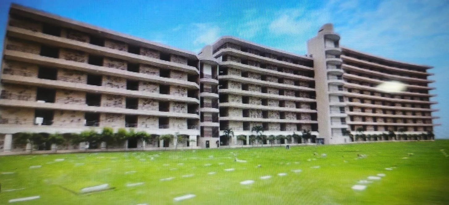 Venta de Lote doble en Jardines de Esperanza cerca del Santuario de Shoensttat CriL