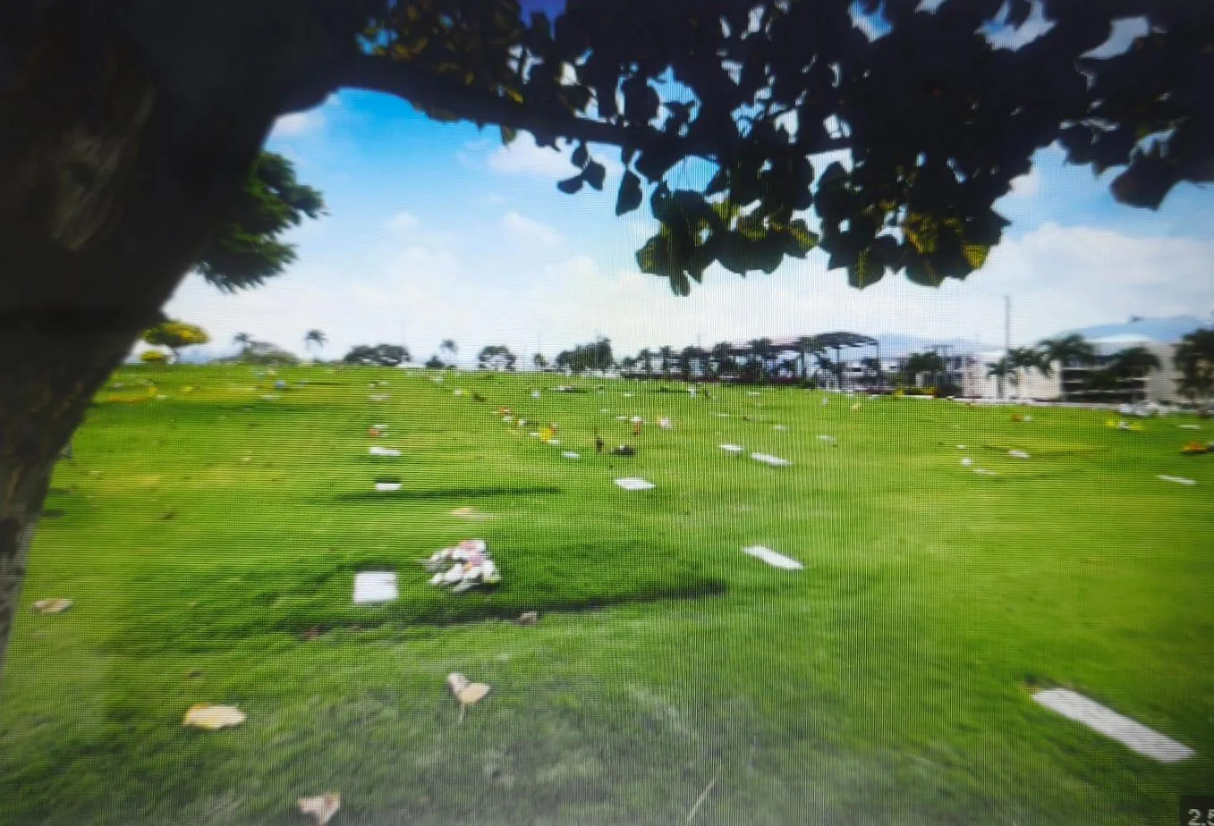 Venta de Lote doble en Jardines de Esperanza cerca del Santuario de Shoensttat CriL