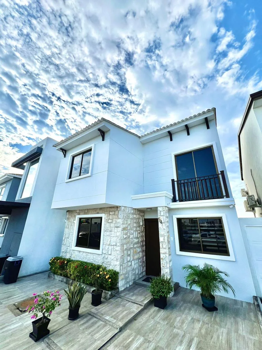 Venta de Casa en Vía a Salitre, urbanización Mallorca GabR