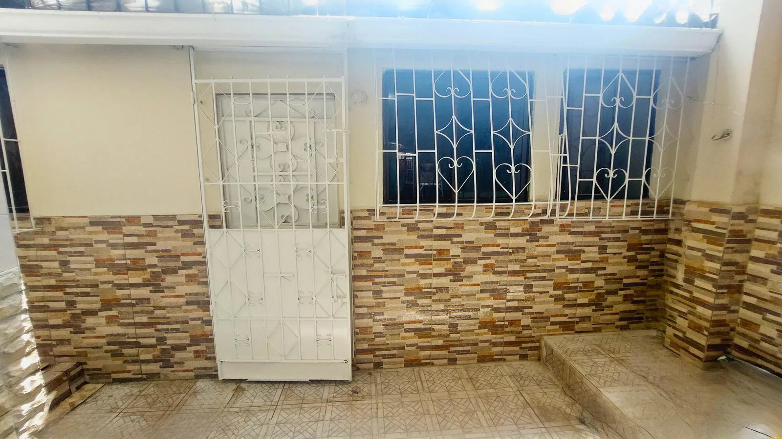 Suite en Alquiler, Las Orquideas atrás del Tía, Norte de Guayaquil GraC