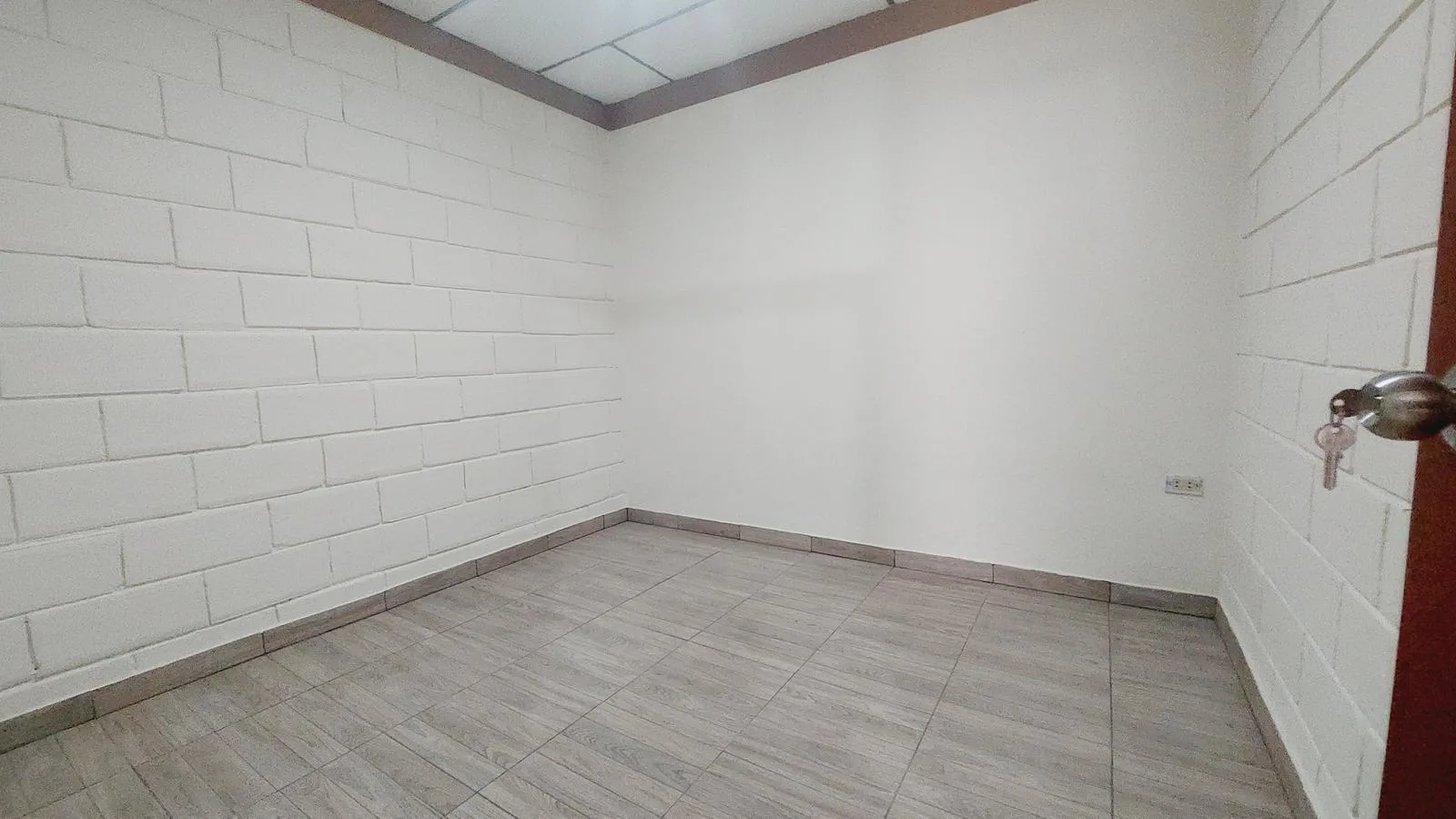 Suite en Alquiler, Las Orquideas atrás del Tía, Norte de Guayaquil GraC