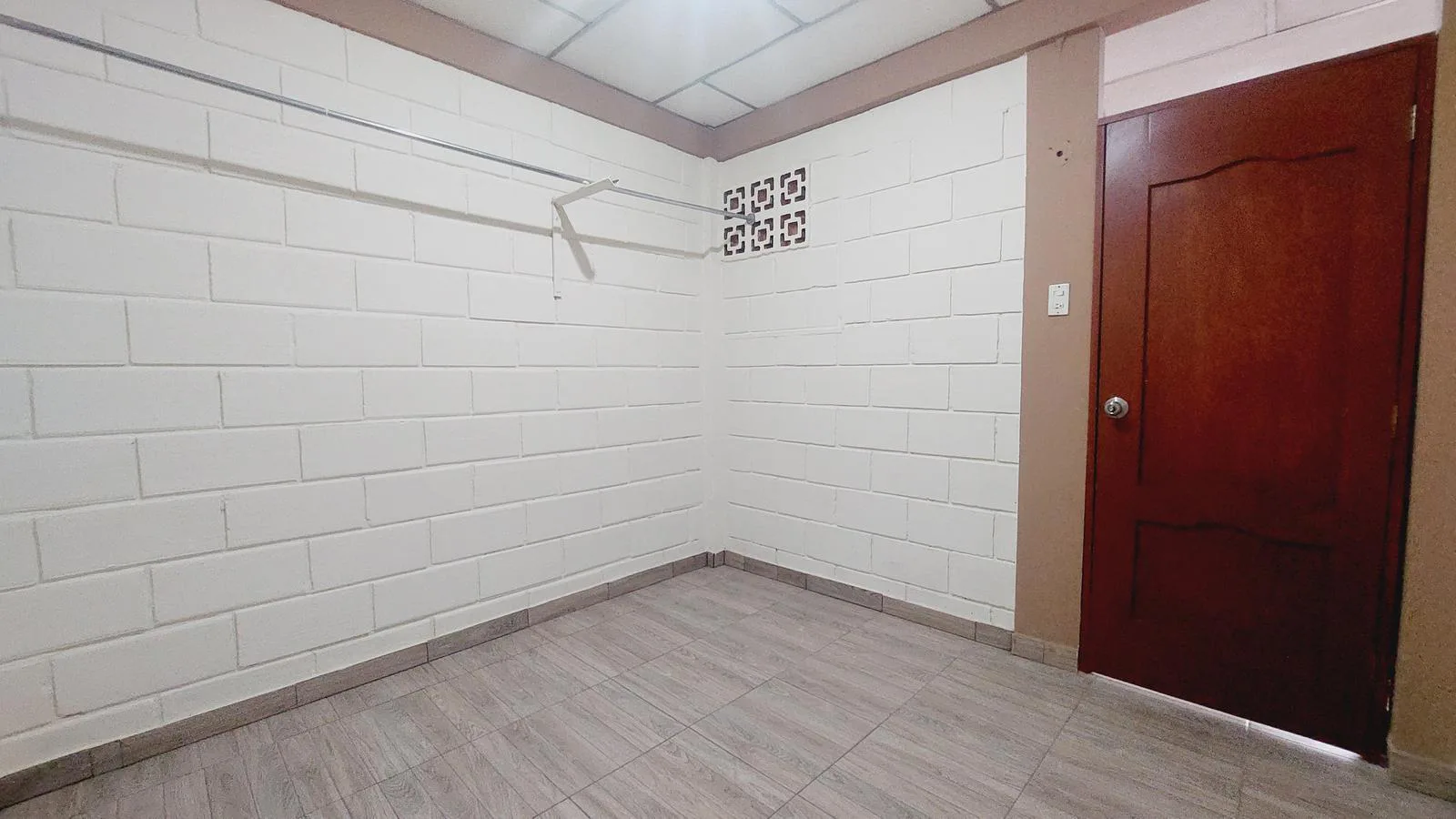 Suite en Alquiler, Las Orquideas atrás del Tía, Norte de Guayaquil GraC