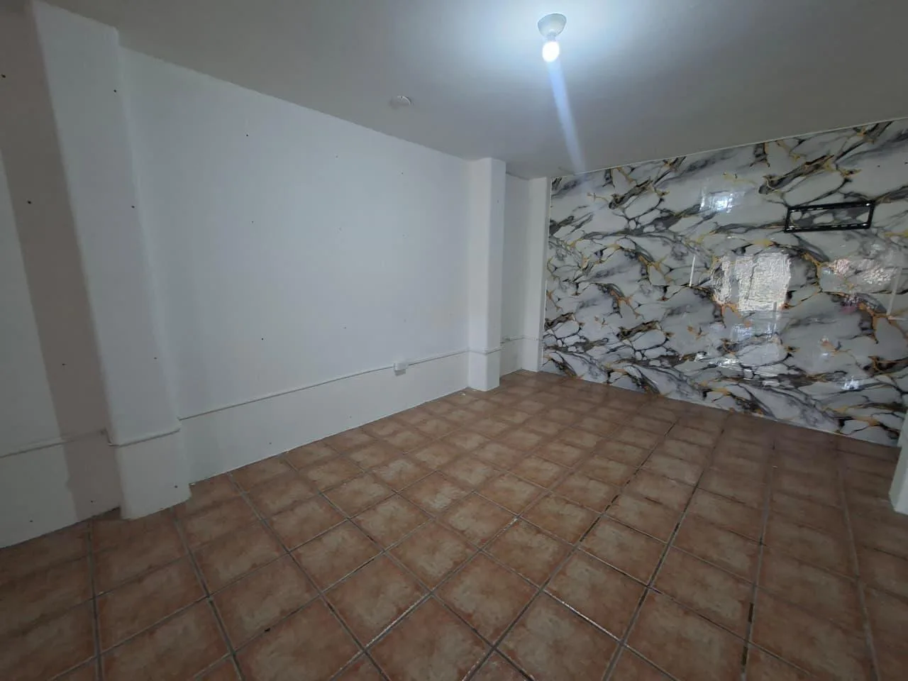 Local Comercial de alquiler, Alborada 14ava Etapa, Norte Guayaquil, CyP